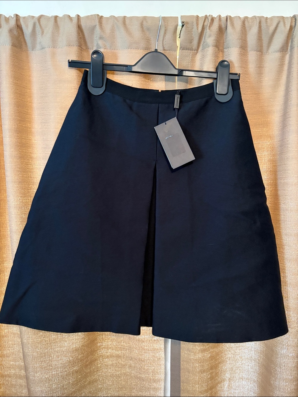 New Burberry Farley Classic Black A-Line Skirt size 4